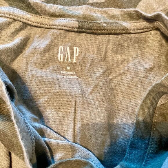 Gap Favorite T green camo tshirt - Picture 2 of 6